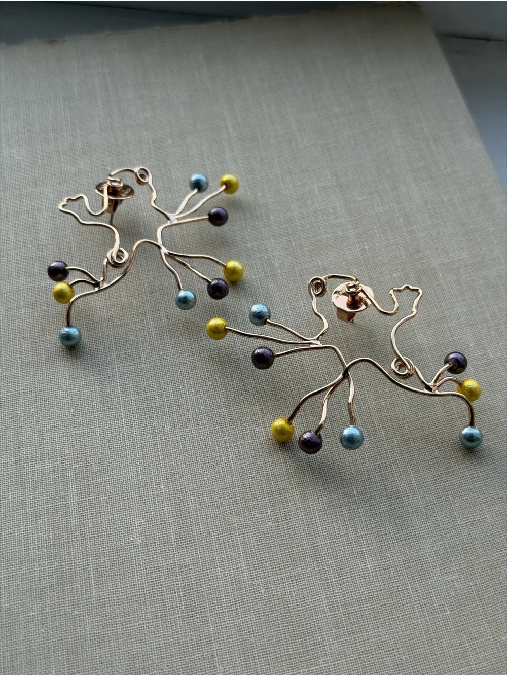 Tory Burch Frog Pearled Earrings
